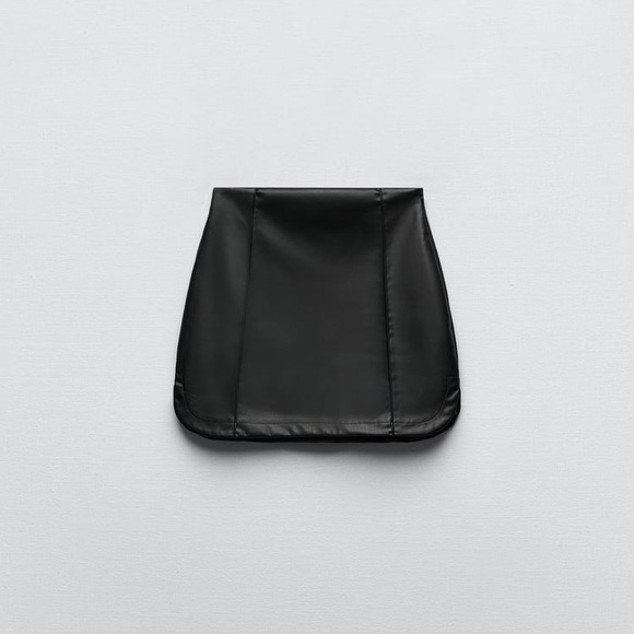 Zara Leather Skirt - Picture 2 of 6